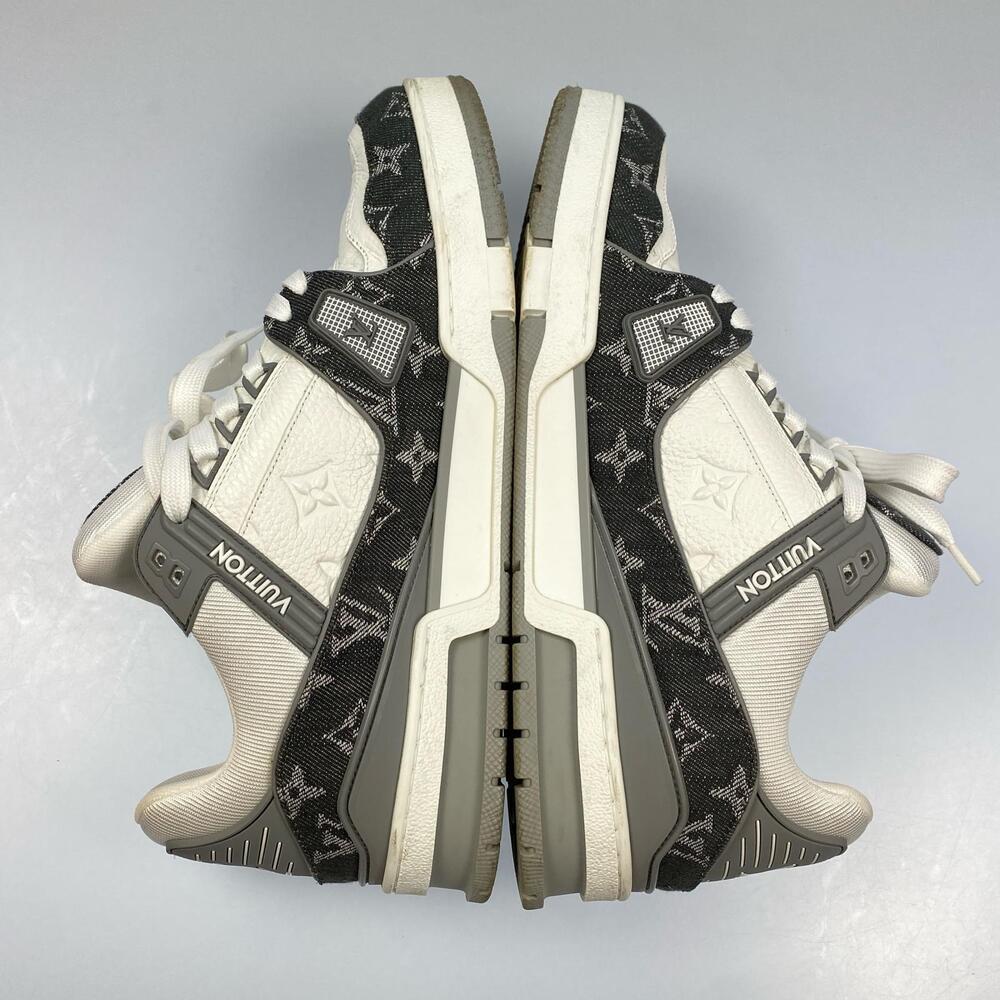 LOUIS VUITTON LV Trainer Sneakers Gray - Picture 9 of 10